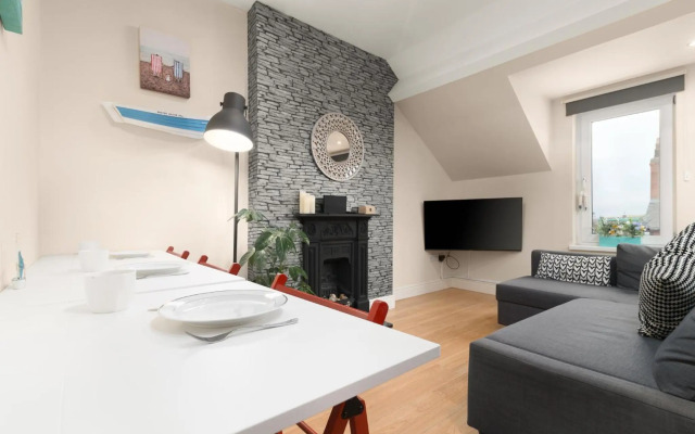 Whitby On The Hill,5mins To the Beach,Pets Welcome