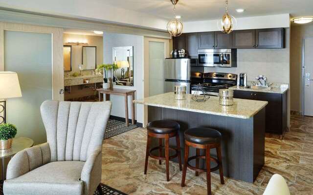 Pomeroy Inn And Suites Vermilion