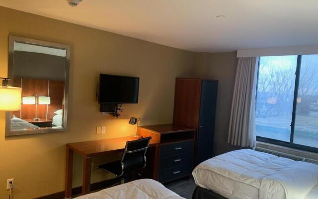 Sky Hotel Flushing/LaGuardia Airport