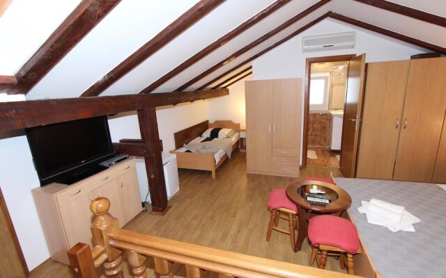Guest House Mafi
