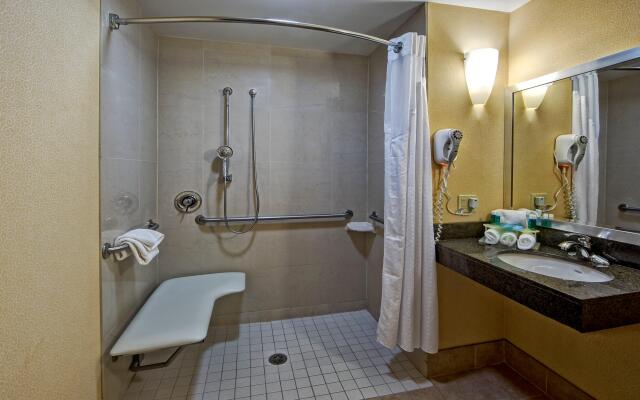 Holiday Inn Express Hotel & Suites Cookeville by IHG