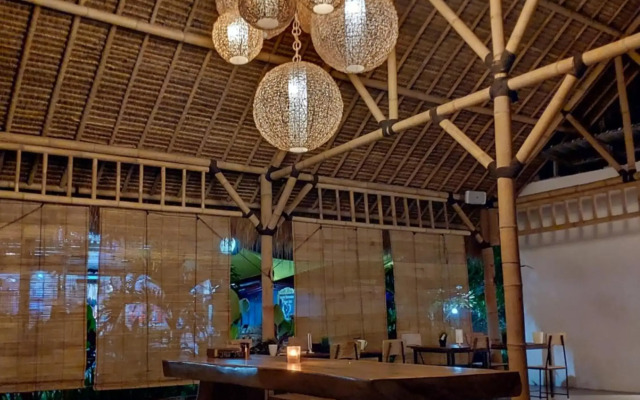 Jago Gili Air