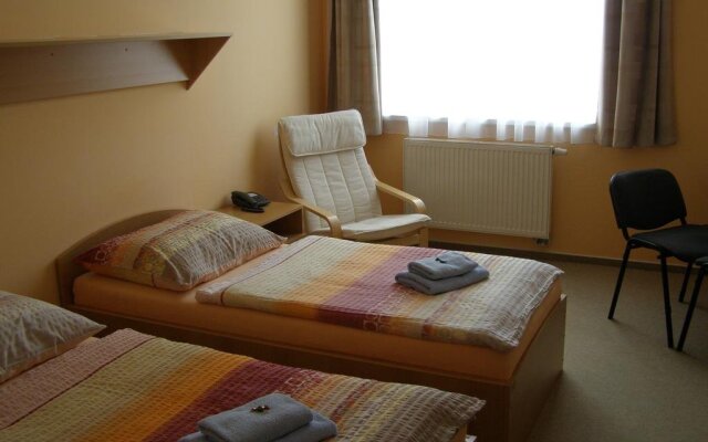 Hotel Sportovní Hala Teplice