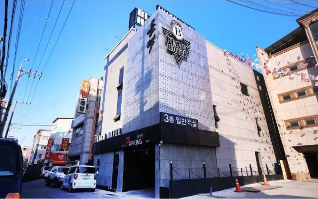 Pohang Black Hotel
