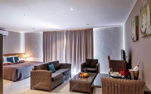 Luxury Studio Black Durgeon at Den Laman
