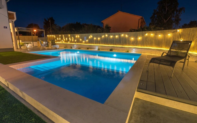 Kuntrada 45 with heated pool and kids pool