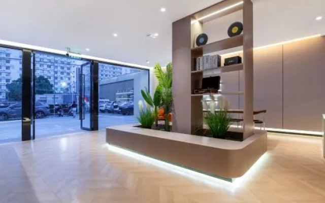 Sushi Hotel