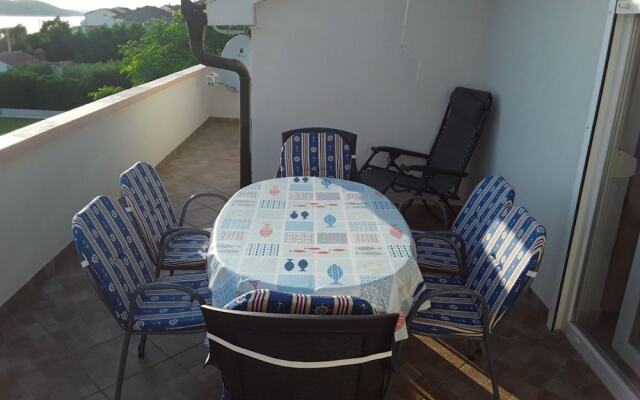 Frane - 20 m From Beach - A2
