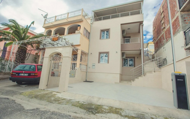 Nino Superior, One Bedroom Apartment With Terrace, No.3