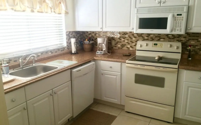 Sea Woods 1bdrm Condo 167