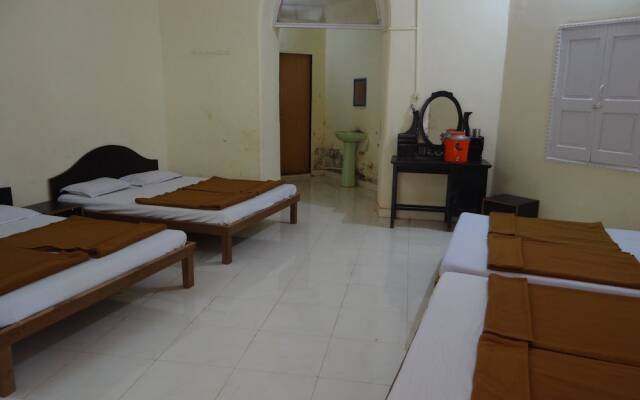 Hotel Ashok