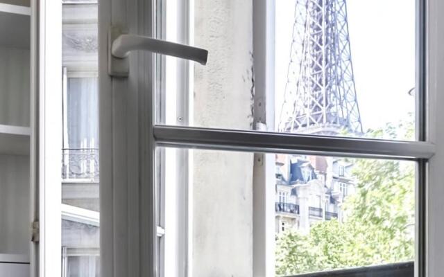 836 - Eiffel Tower View  - Parisian apartment