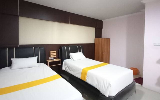 RedDoorz near Poso City Mall