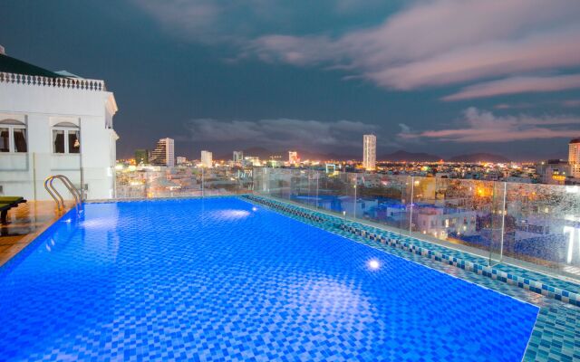Central Hotel & Spa