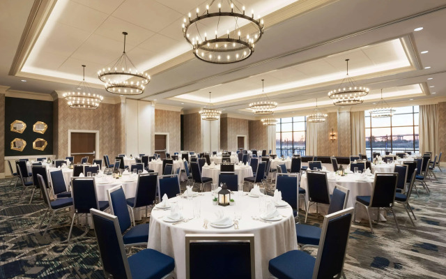 Embassy Suites by Hilton Wilmington Riverfront
