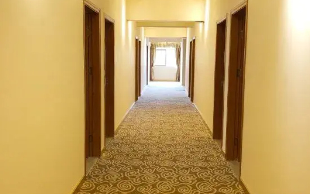WRB Hotel