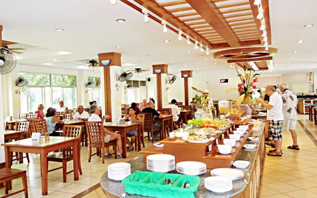 Lek Villa