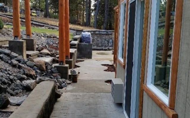 Crater Lake Inn & Retreat