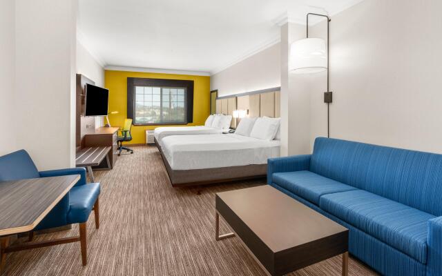 Holiday Inn Express & Suites Klamath Falls Central by IHG