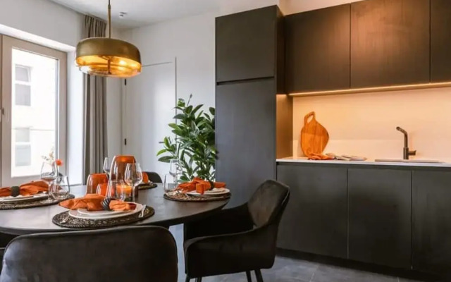 Cozy Apartment a Stone s Throw From the Beach
