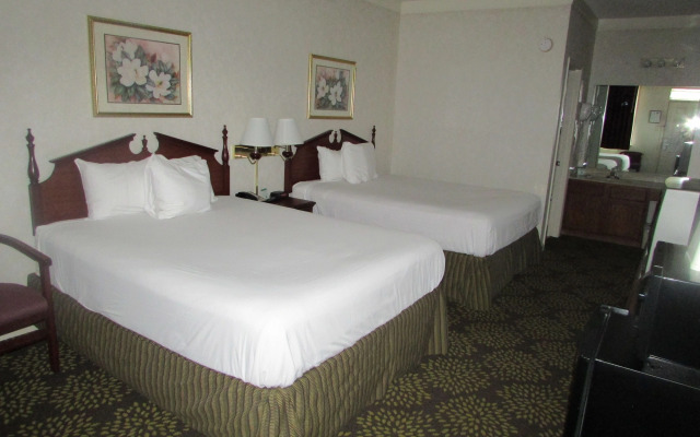 Plantation Oaks Suites & Inn