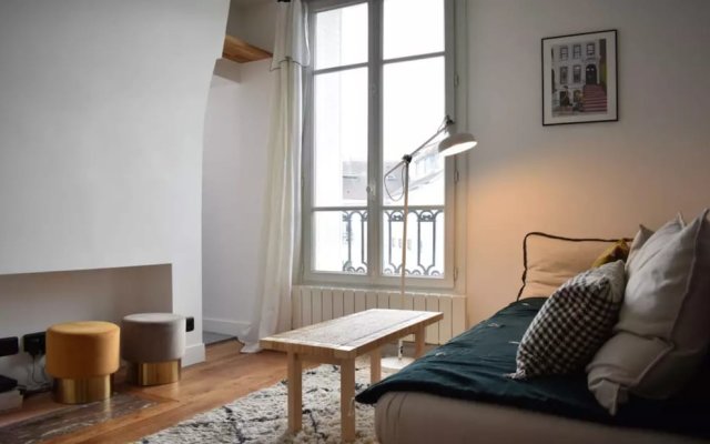 Stylish Apartment in Le Marais