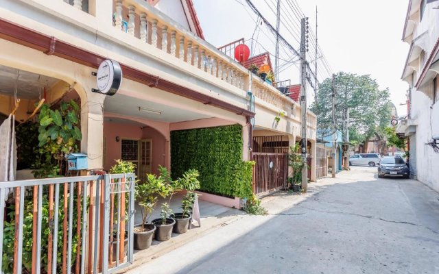 Baan Mee Suk Ayutthaya - Hostel
