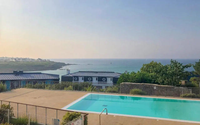 Oceanview Apartment w/ Pool