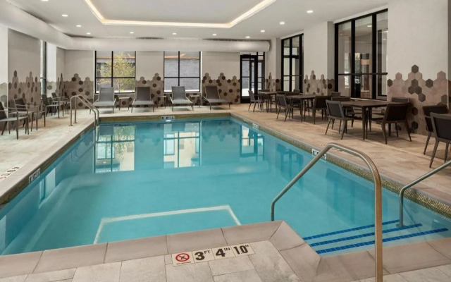 Courtyard by Marriott St. Paul Downtown