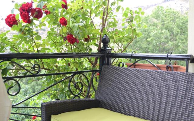 Sotiros Sunset House