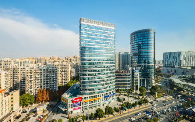 Crowne Plaza Shanghai Noah Square by IHG