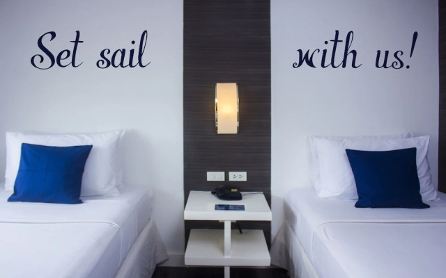 Ellis Econotel