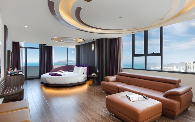 V Hotel Nha Trang