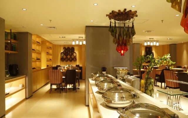 Orange Hotel Guangzhou Quzhuang Metro Station