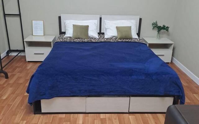 Версаль на улице Шумилова 30