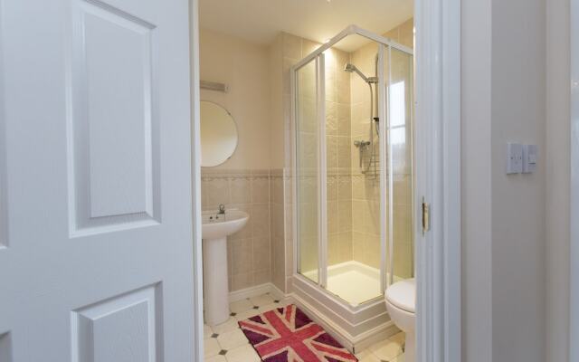 5 Rosebay Gardens