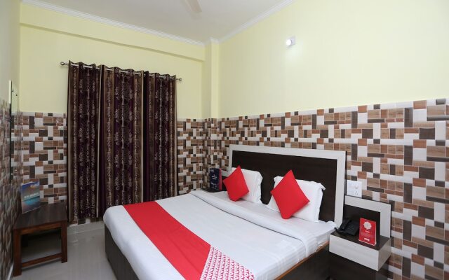 New Sundaram By OYO Rooms