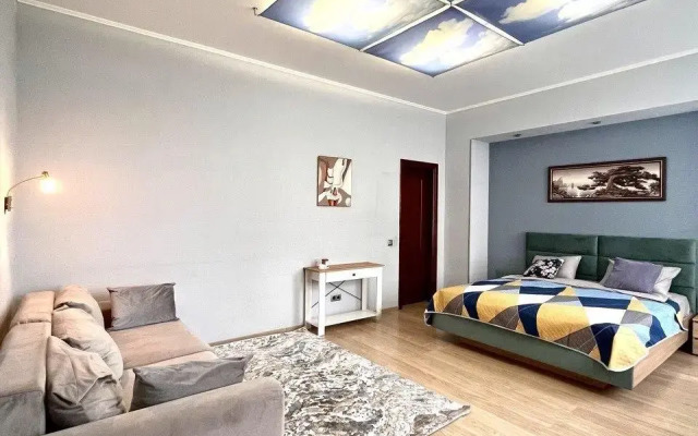 Big Family Apartment on Gogol Street 25