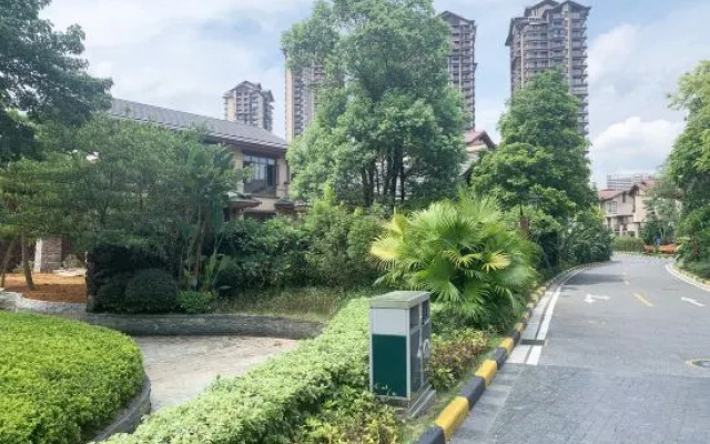 Xin Hai Yi Spa Holiday Villa