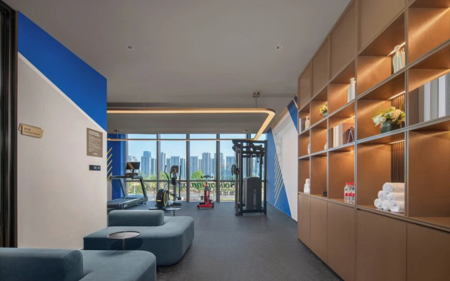 Holiday Inn Express Qingdao City Balcony by IHG