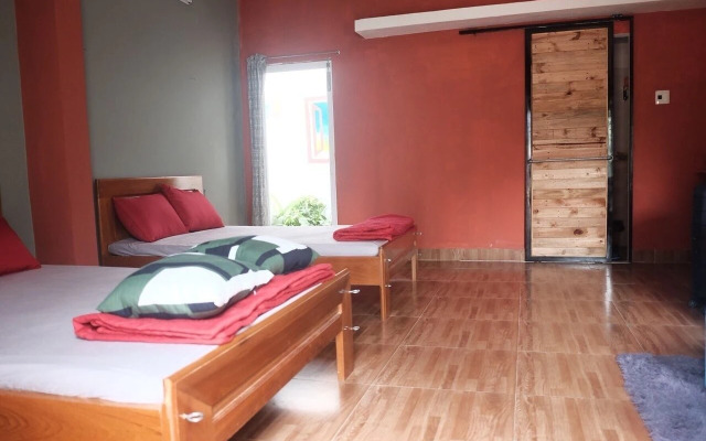 Trai Hoa Vang Homestay - Hostel
