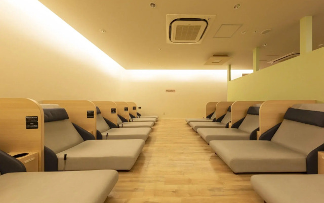 Ours Inn Hankyu
