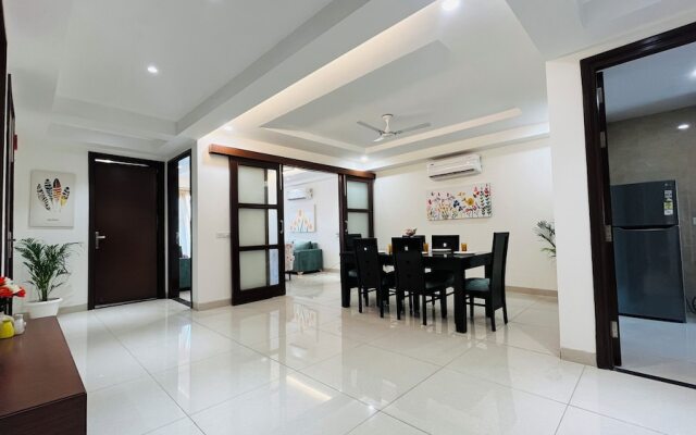BluO 3BHK Golf Course Road Balcony Lift