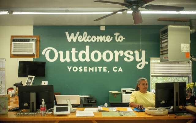 Outdoorsy Yosemite