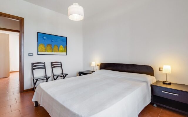 Luxurious Holiday Home in Lombardy With Shared Pool