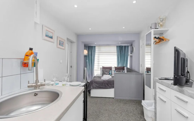 Boutique Studio Apartment By My Getaways