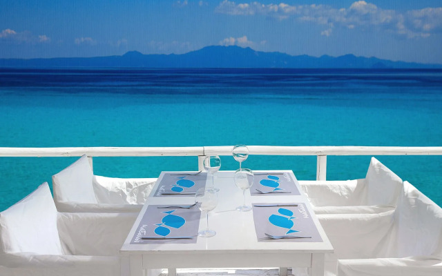 White Suites