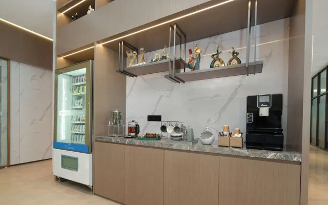 ECHIC Mercure (Guangzhou Baoneng Performing Arts Center Luogang Wanda Plaza)