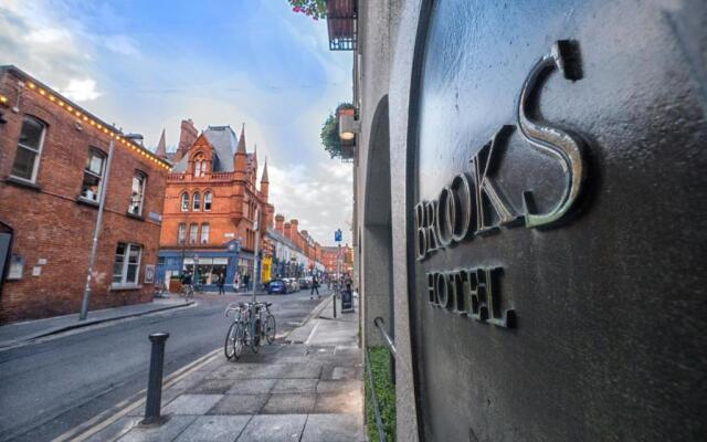 Brooks Hotel