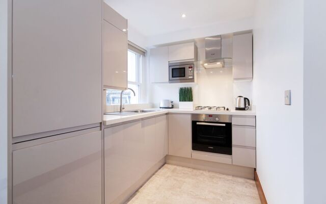 FG Property - The Holland Road Residence III